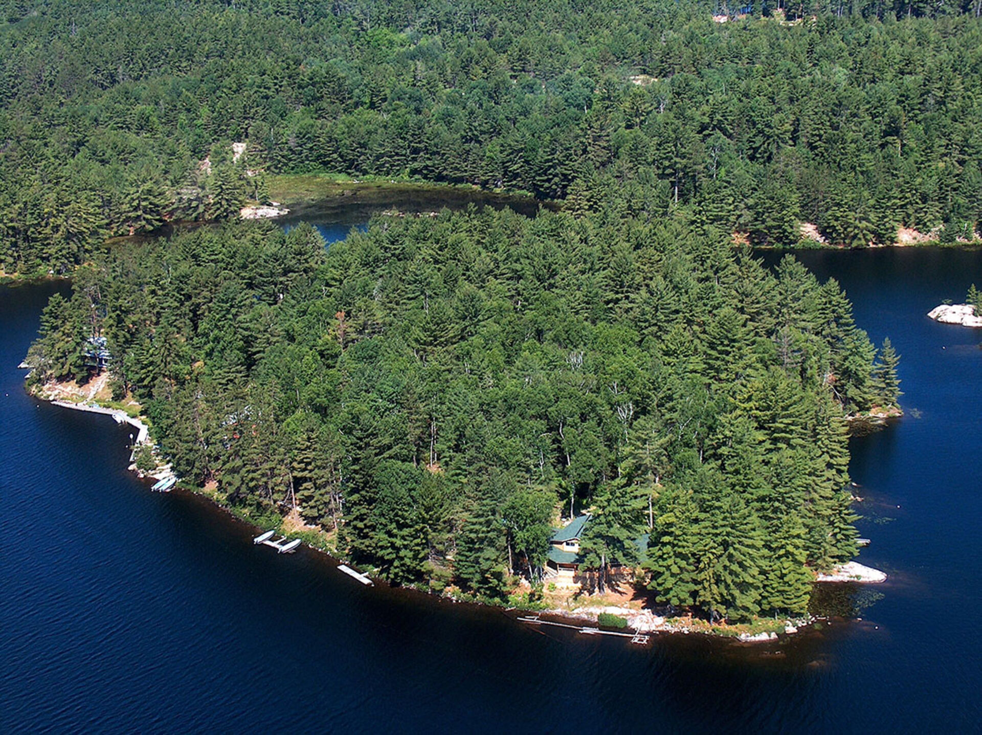 Kanada Tornado’s Canadian Resort Smoky Lake Lodge Cottage